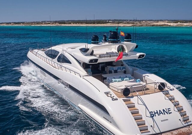 Rent Mangusta 130 in Ibiza