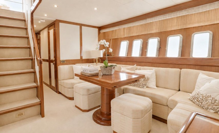 Mangusta 72 Helios 15