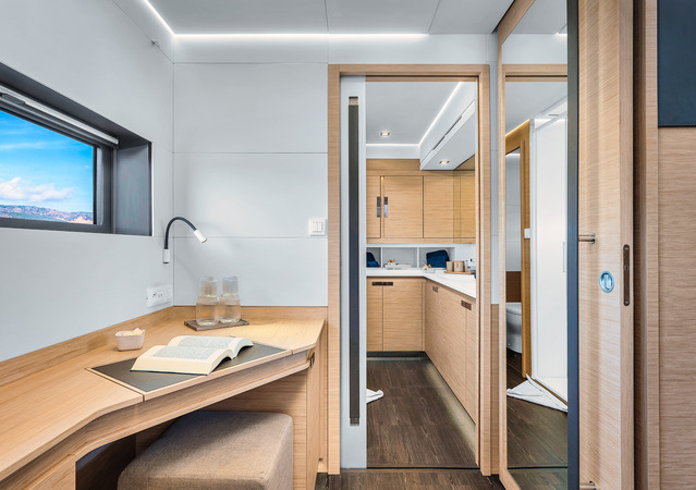 Fountaine Pajot 67´´ 7