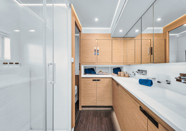Fountaine Pajot 67´´ 8