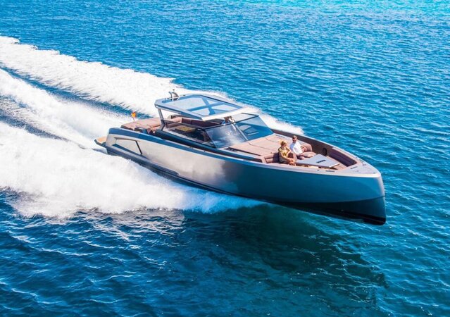 Vanquish VQ52 - La Brise Charter Ibiza