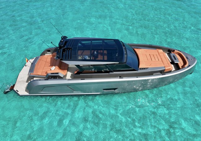 Vanquish VQ58 - La Brise Charter Ibiza