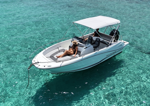 Jeanneau Cap Camarat 6.5 CC TIA LOLA