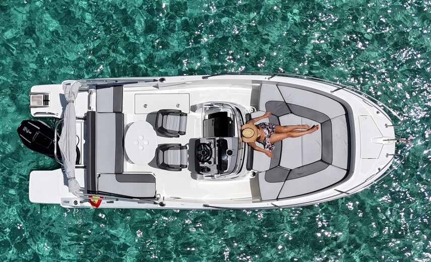 Jeanneau Cap Camarat 6.5 CC TIA LOLA