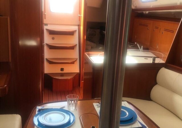 Beneteau Oceanis 343 Clipper 9