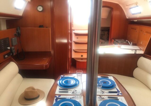 Beneteau Oceanis 343 Clipper 10