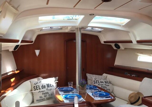 Beneteau Oceanis 343 Clipper 11