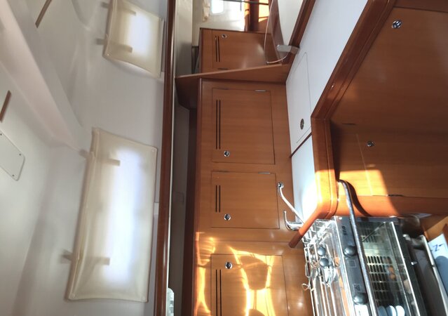 Beneteau Oceanis 343 Clipper 12