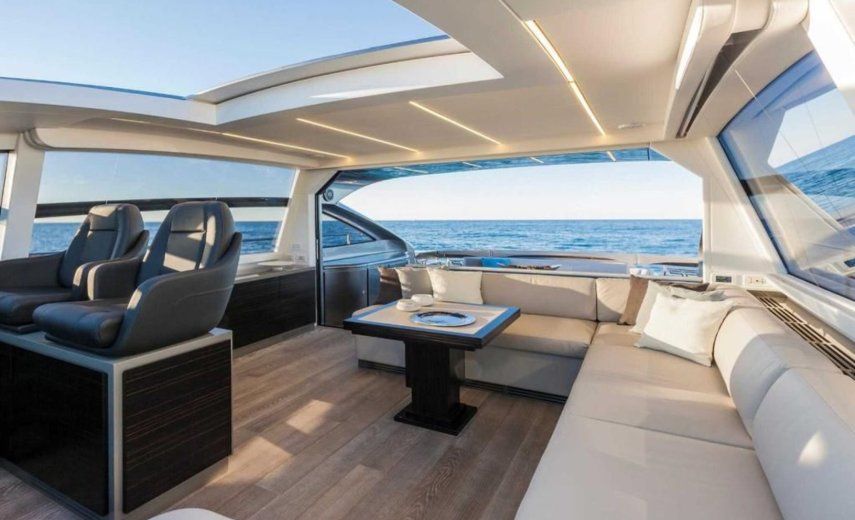 Pershing 62 Urus 12