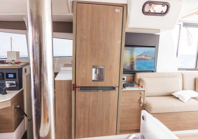 Bali Catamarans 4.2 Loxarel