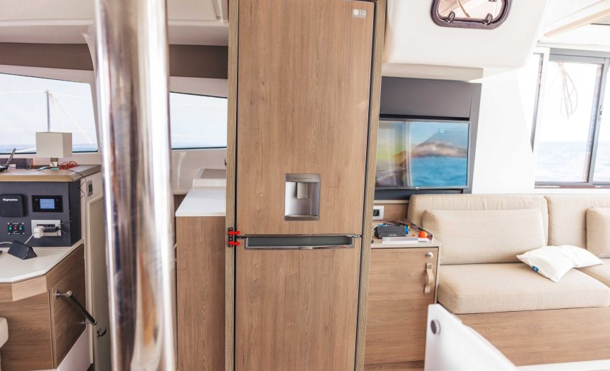 Bali Catamarans 4.2