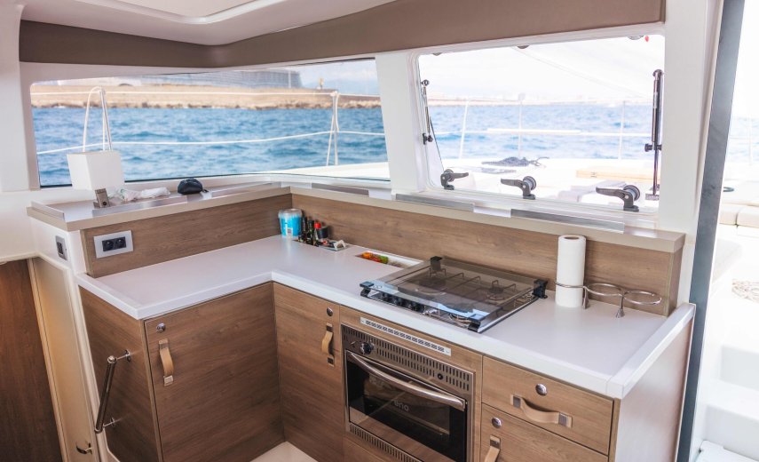 Bali Catamarans 4.2