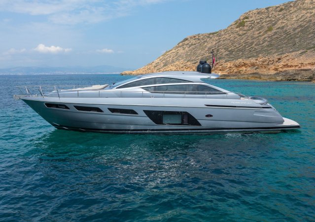 Pershing V6 - La Brise Charter Ibiza