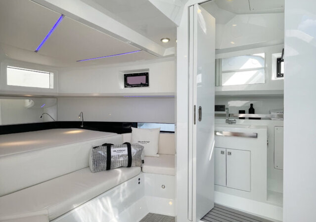 De Antonio DA 36 Hard Top  Beluga