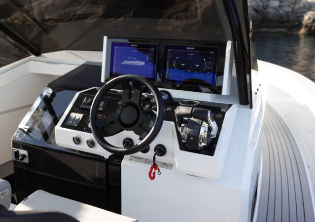 De Antonio DA 36 Hard Top  Beluga
