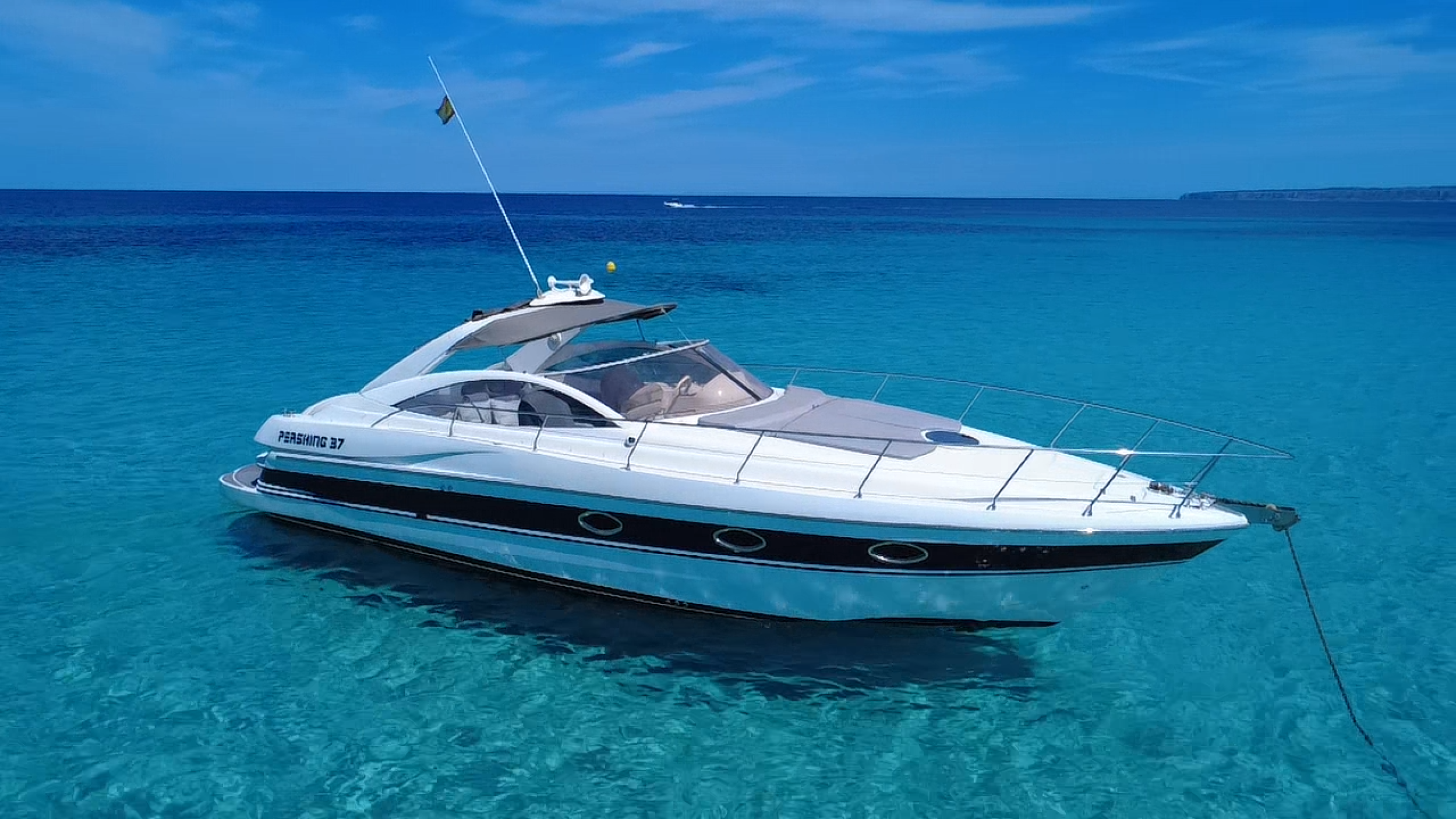Pershing 37 Tanit