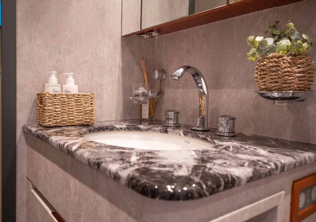 Arno Leopard 102 15