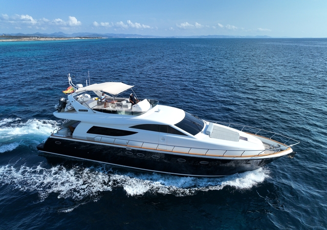 Rent Uniesse Marine 66 in Ibiza