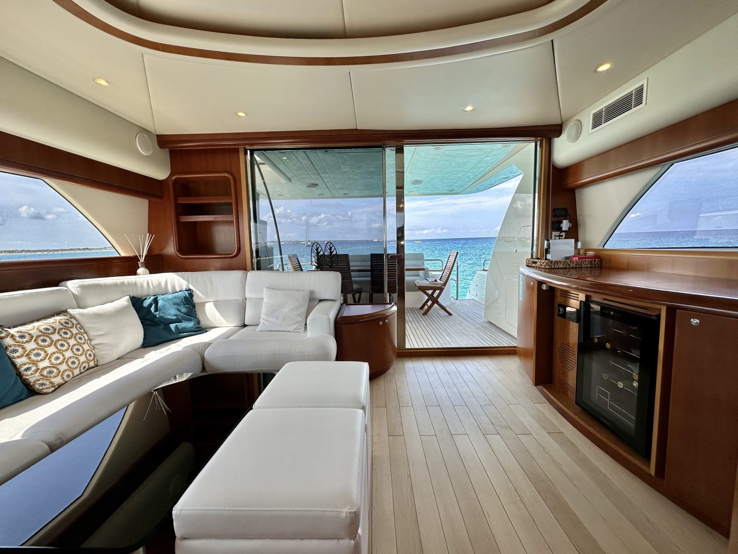 Uniesse Marine 66 Nehesi