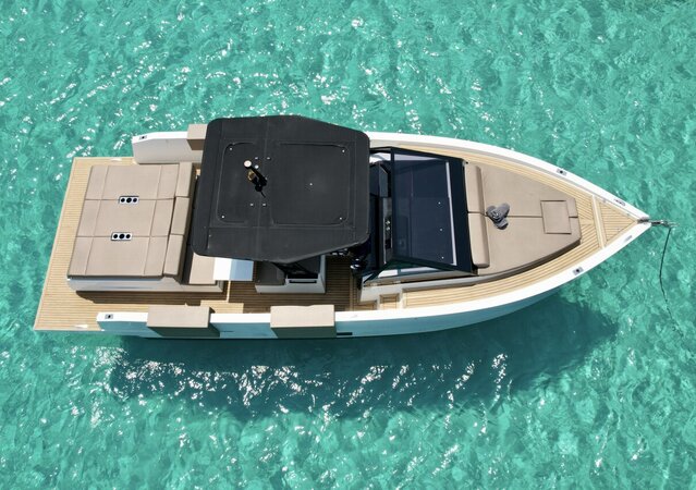 De Antonio D34 Cruiser Delito