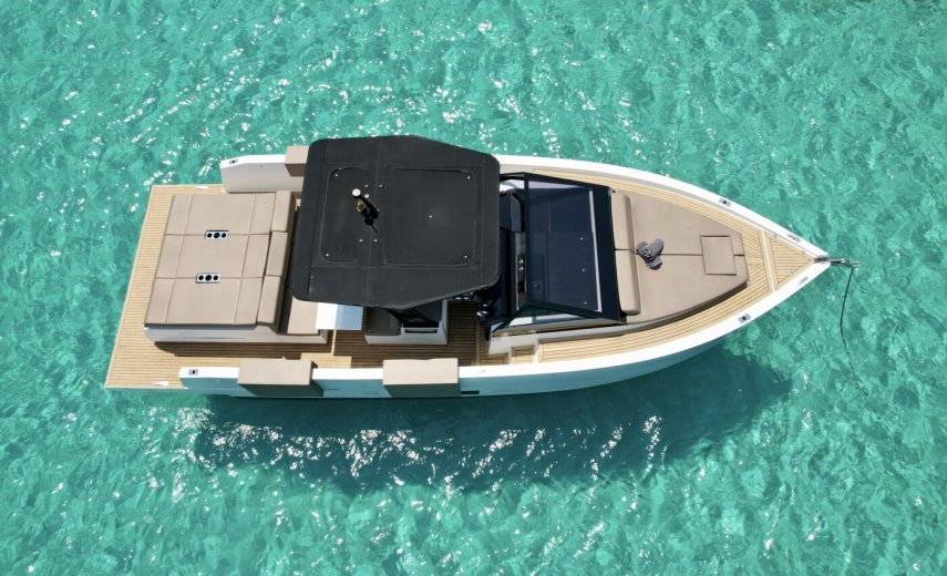 De Antonio D34 Cruiser Delito 5