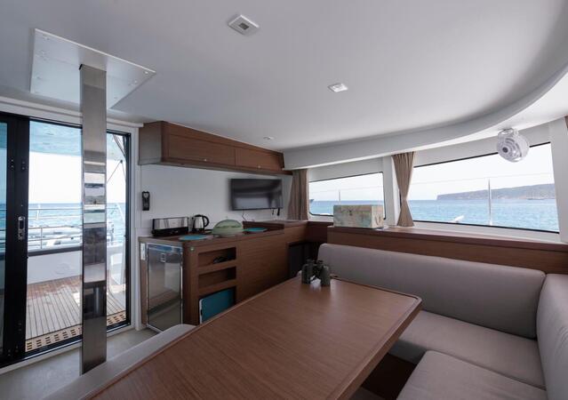 Lagoon 42 8