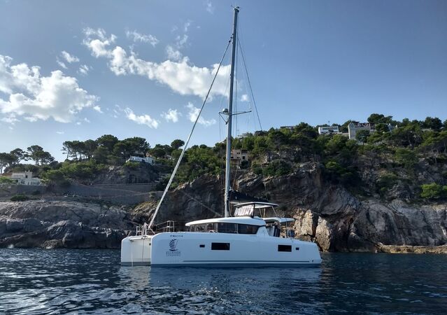 Lagoon 42 2