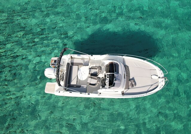 Jeanneau Cap Camarat 6.5 WA Bela