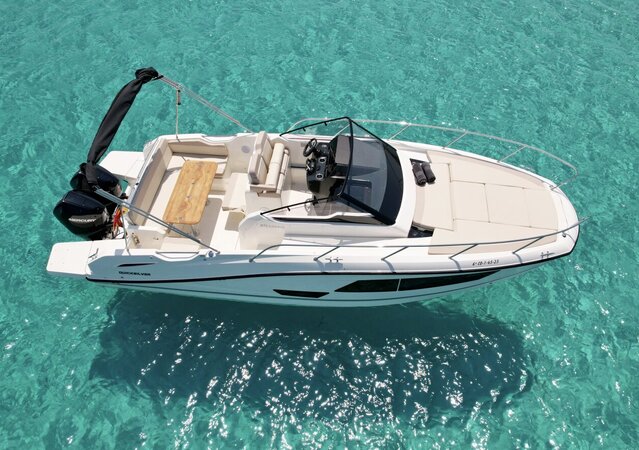 Quicksilver 875 Sundeck