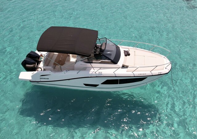 Quicksilver 875 Sundeck Luz