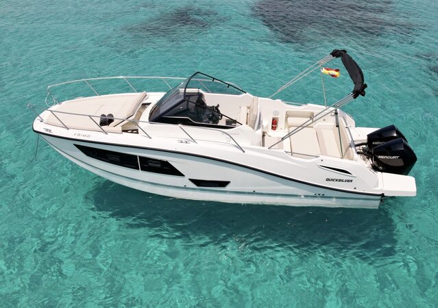 Quicksilver 875 Sundeck Luz