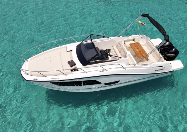 Quicksilver 875 Sundeck Luz