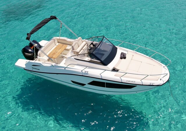 Quicksilver 875 Sundeck Luz