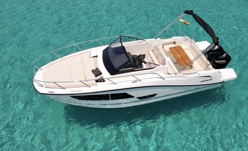 Quicksilver 875 Sundeck Luz