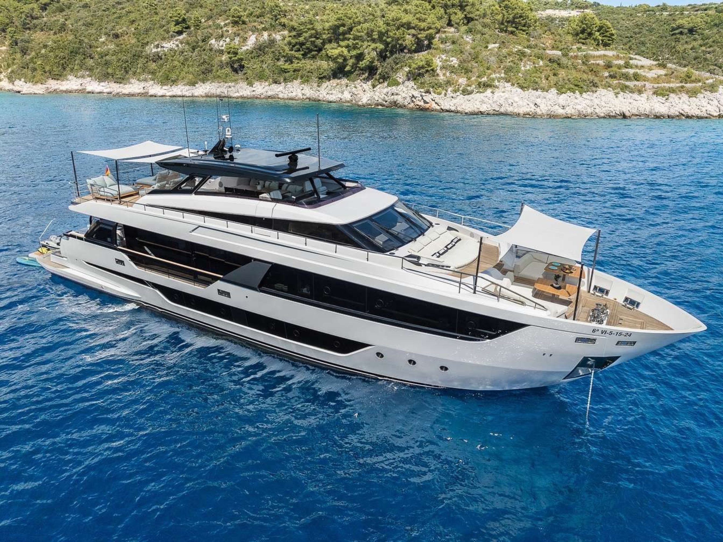 Ferretti 1000 Nailu+