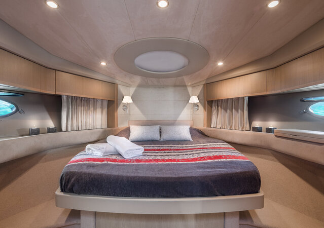 Princess V53