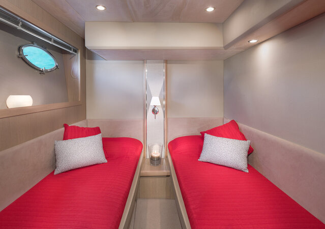 Princess V53