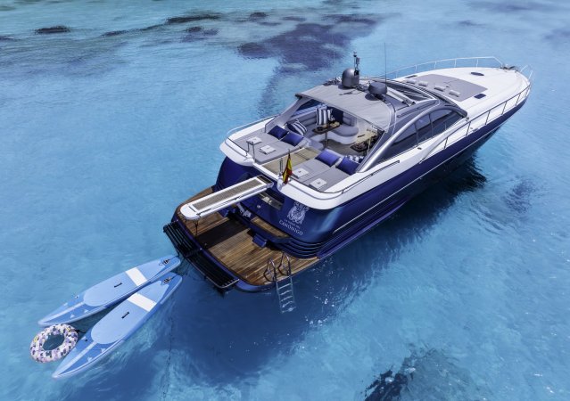 Pershing 54 4