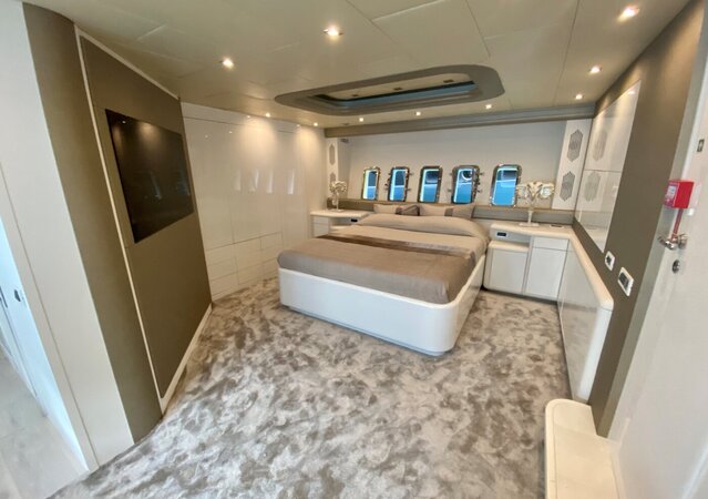 Mangusta 108 Belisa