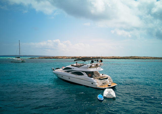 Sunseeker Manhattan 64 Sirius
