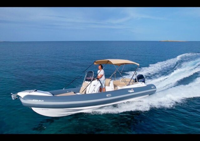 MV Marine 27 GT - La Brise Charter Ibiza