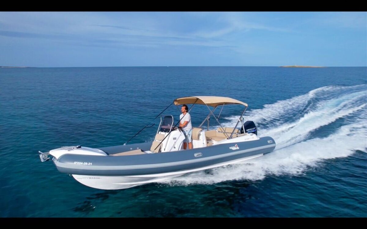 MV Marine 27 GT - La Brise Charter Ibiza