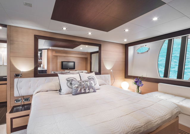 Pershing 72  Sensation