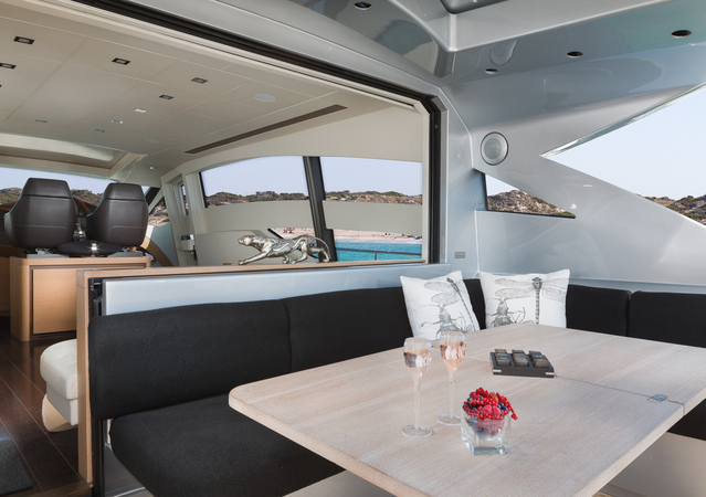 Pershing 72  Sensation
