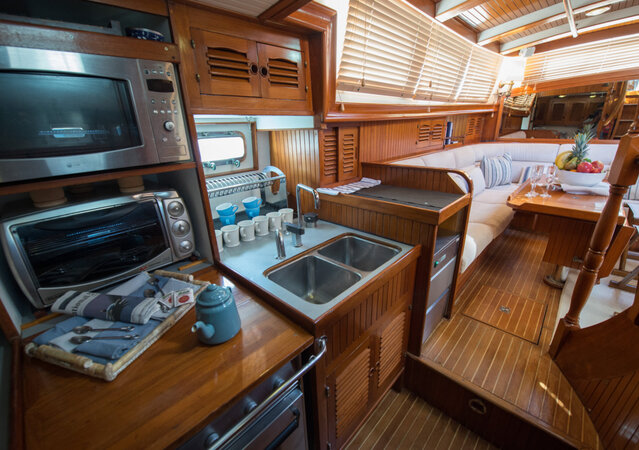 Sunseeker Ketch CT56 4