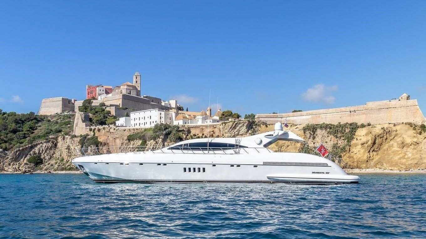 Mangusta 108