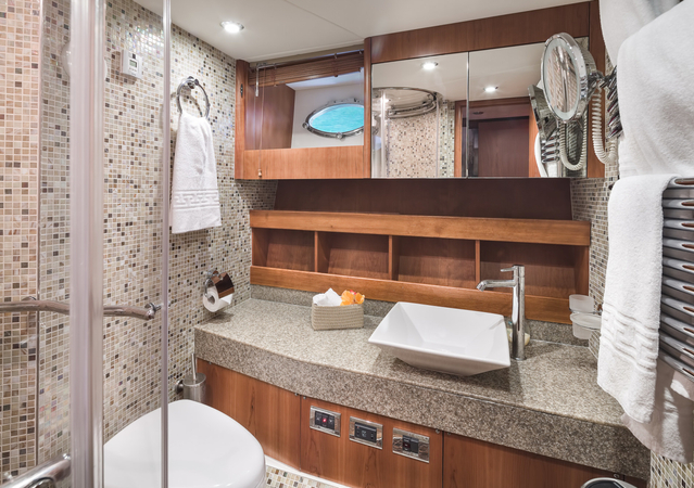 Sunseeker Predator 72 Number 9