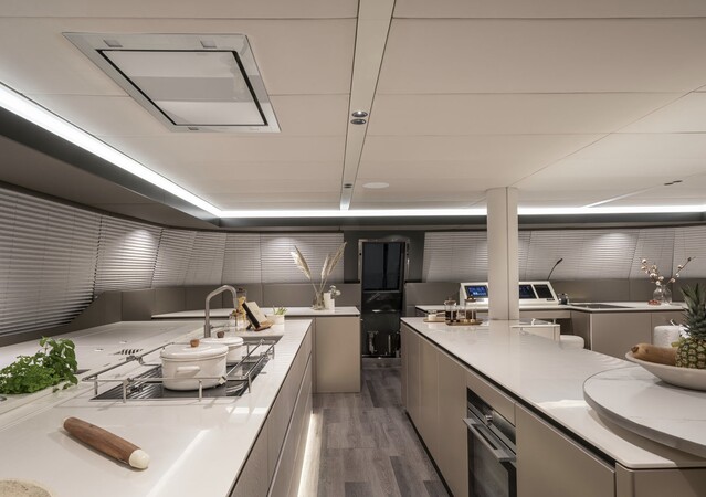 Sunreef Yachts 70 15