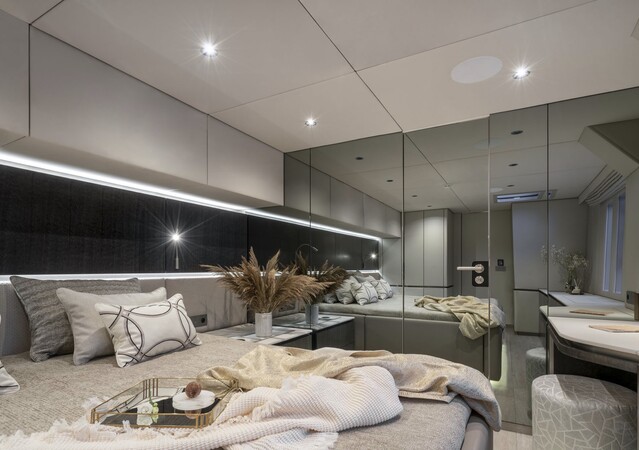 Sunreef Yachts 70 18
