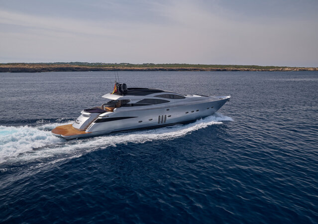 Pershing 90 Danzas